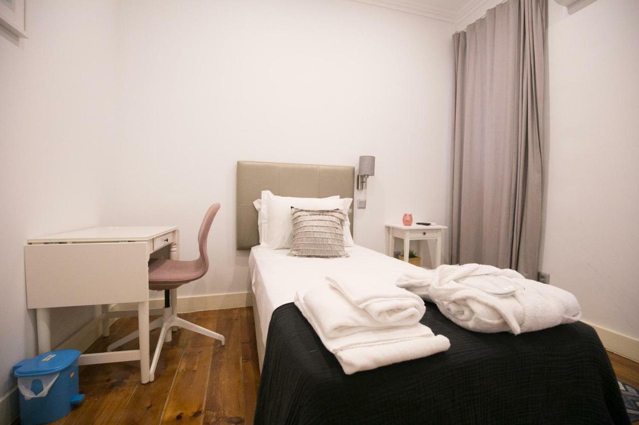 Appartement Rua Luciano Cordeiro Bhuiyan Family Host à Lisboa Extérieur photo