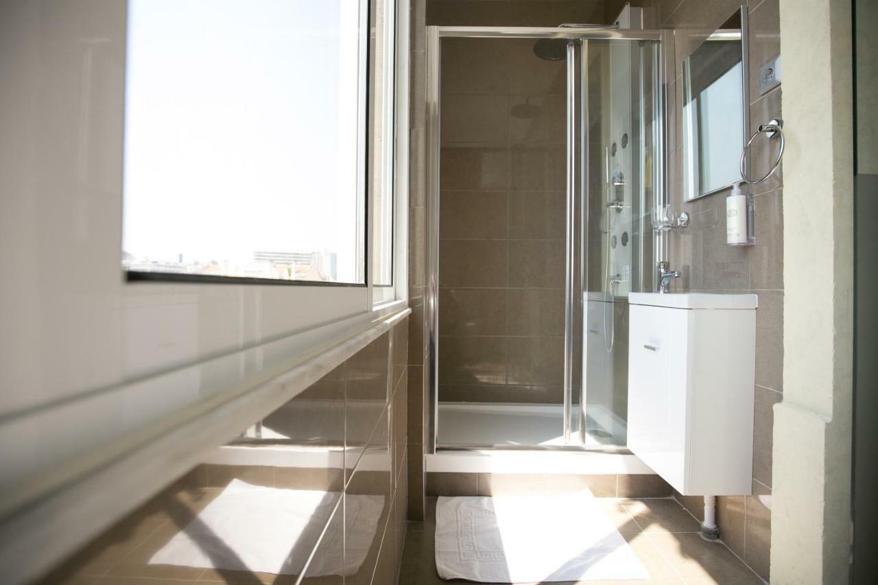 Appartement Rua Luciano Cordeiro Bhuiyan Family Host à Lisboa Extérieur photo