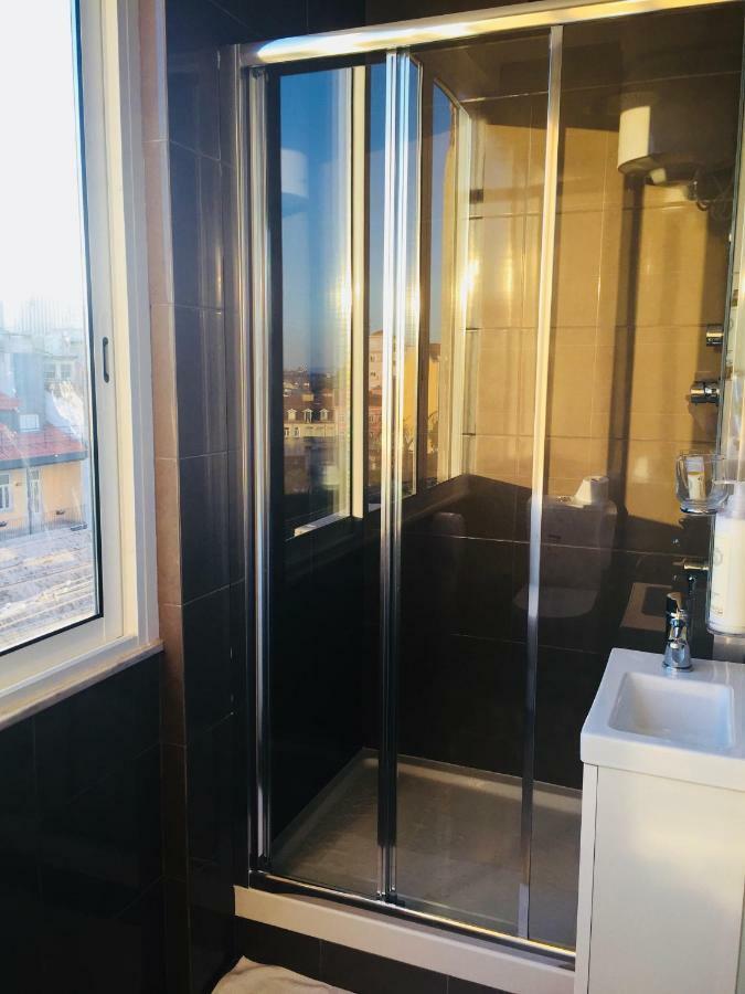 Appartement Rua Luciano Cordeiro Bhuiyan Family Host à Lisboa Extérieur photo